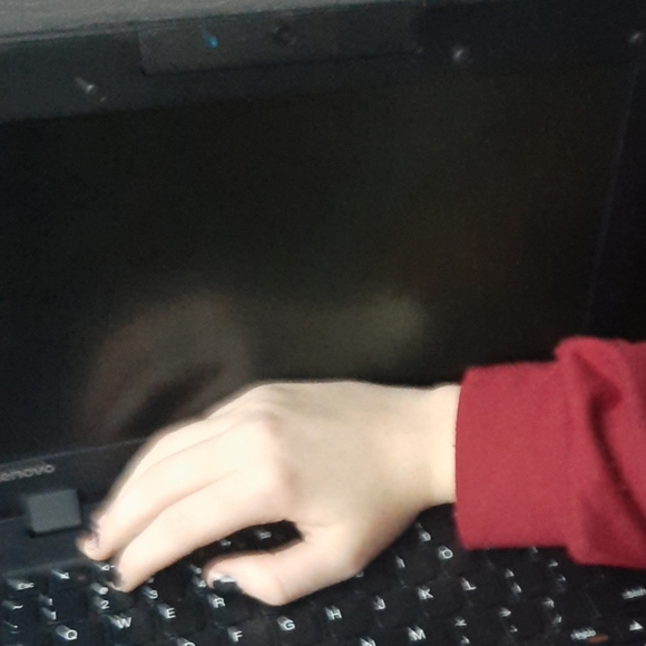 Amazon basic computer set - Picture 3 of 4